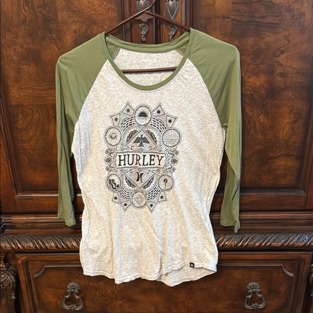 Hurley Green and Cream Graphic Long Sleeve Tee